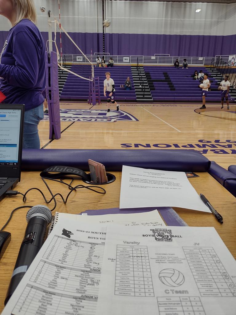 I have Ben Davis Volleyball tonight on PA. It's #4 @Spt_athletics at @GiantAthletics! #paannouncer