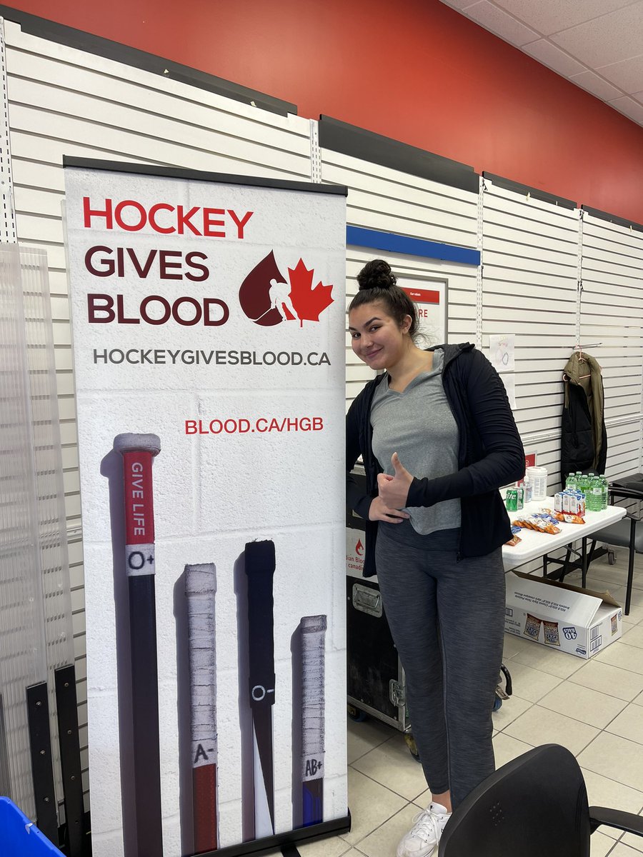 MamaChokes's tweet photo. @hkygivesblood 
@makennachokelal https://t.co/sNGGLooKiT