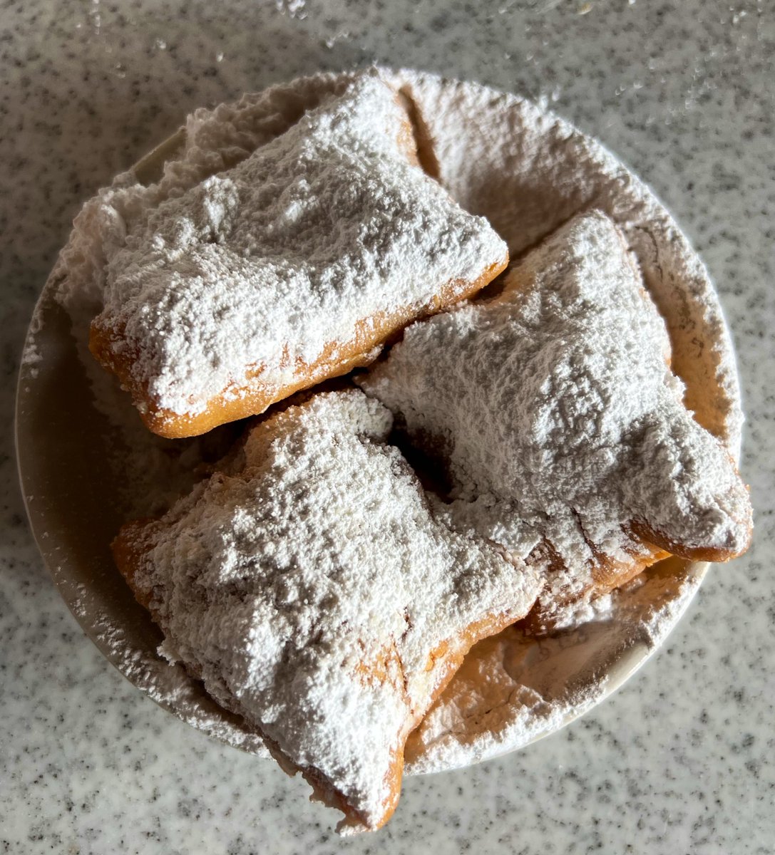 DrTinyTree's tweet photo. #TBT to New Orleans
Had a wonderful time at #CARRA2023 and #PRSYM23 with great colleagues, delicious food, and phenomenal CARRA-oke https://t.co/imZCeTFRiX
