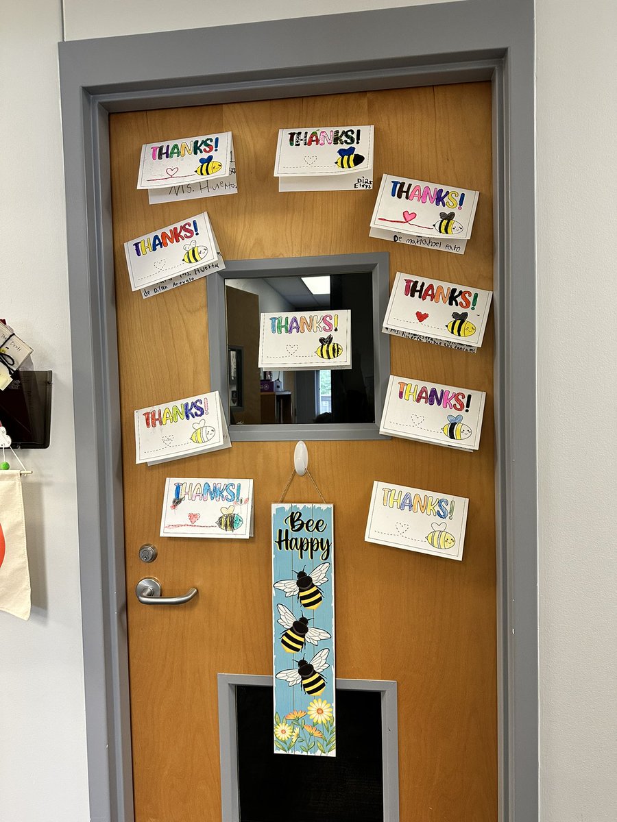 jimenezmcbee's tweet photo. Happy assistant principal appreciation week 🎉 we hope you enjoyed, and we thank you for everything you do for our hive 🐝 
Our hive really appreciates you 💛@MsHuerta512 @ElementaryMcbee @FirstiesMcbee https://t.co/CzYxZsknyj