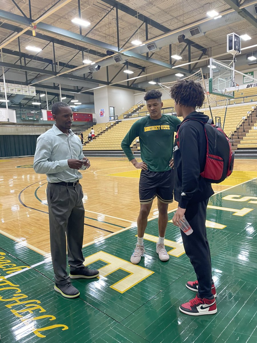 John Seay-Oliver tweet media