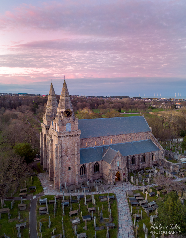 It was a lovely pink sky sunset tonight over St Machar Cathedral, Old Aberdeen.
#Aberdeen #sunset #Scotland #stmachar #oldaberdeen #djimini3pro #cathedral #visitabdn #visitscotland