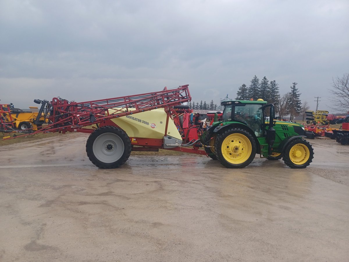 ChrisFe56416632's tweet image. Off to its new home, New Hardi 3500, with smart-com thanks to our customer for choosing @RobertsFarmEq @McGavinFE @HARDI_Sprayers