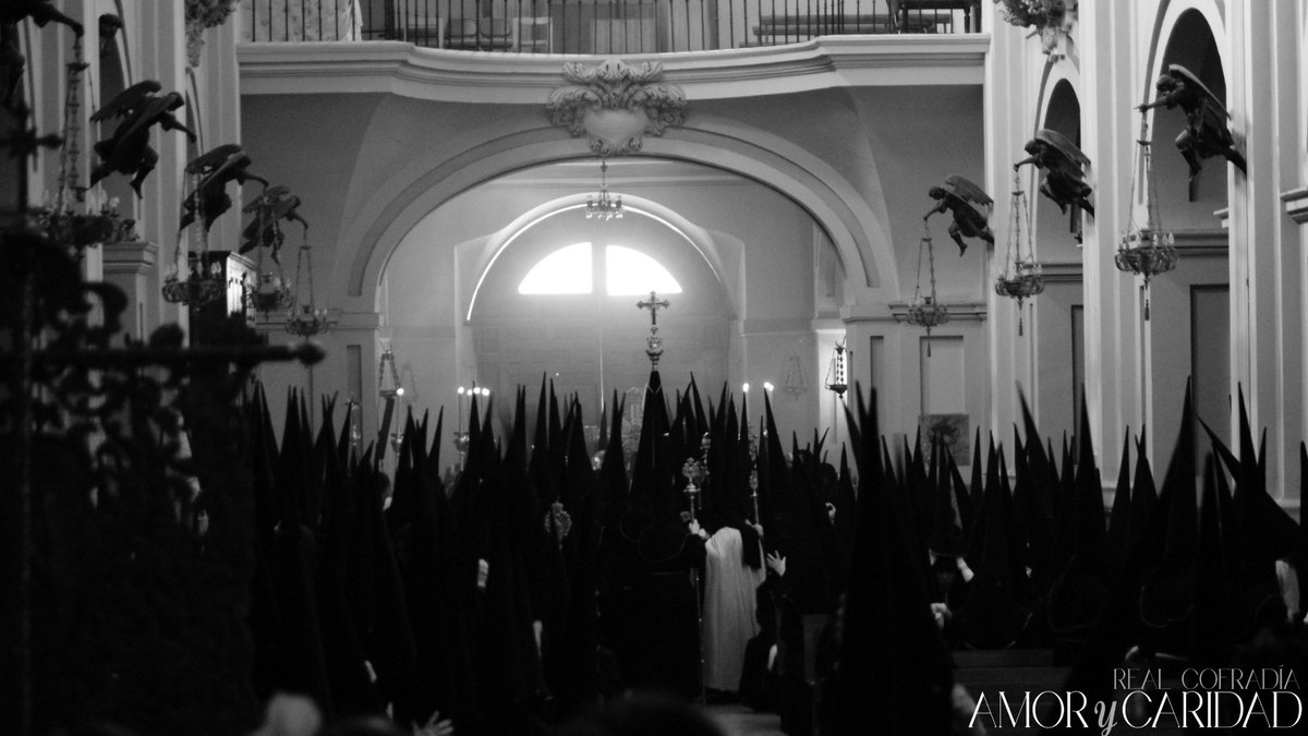 AmoryCaridad's tweet image. ❤️‍🔥#AmoryCaridad23||Una vez más y, como desde hace 99 años, esta Hermandad volverá a cumplir con la tradición de convertirse en Cofradía de nazarenos para dar testimonio público de lo que es y en lo que cree. 

Una vez más es Viernes Santo.

#CofradiasMLG 
#barriodelavictoria