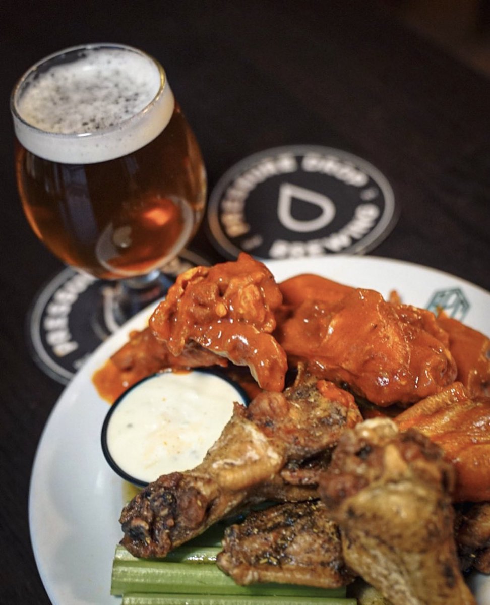 Saucy or dry rub? 🤔 #75CentWingNight