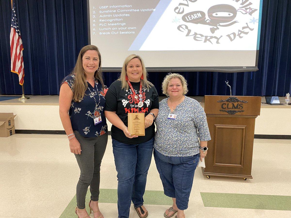 Mandy Walker, Pasco eSchool’s Teacher of the Year, received her USEP plaque today. Congratulations! #ninjanation