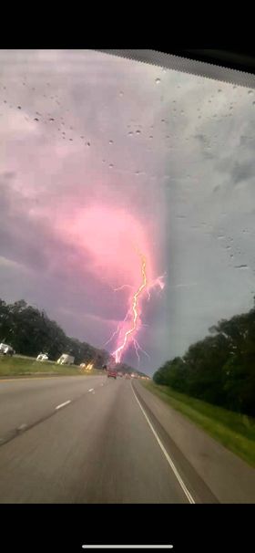 I-10 in Rayne 🌩

Photo Credit: Blaze Lantier
