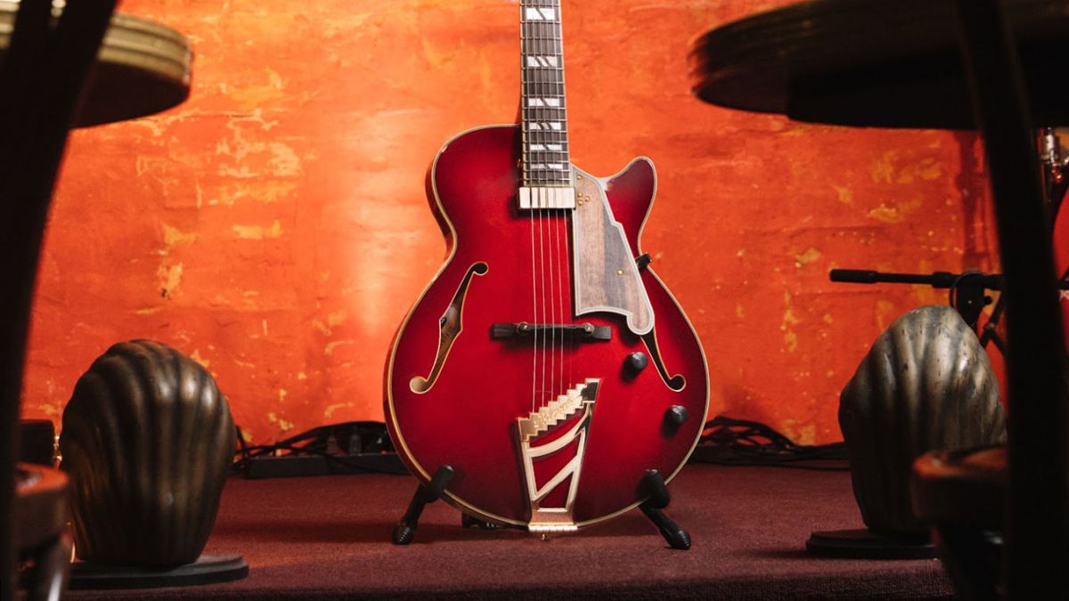 D’Angelico collaborates with jazz great Mark Whitfield on the Excel SS Soho – and it’s an absolute stunner trib.al/XEDLOpt