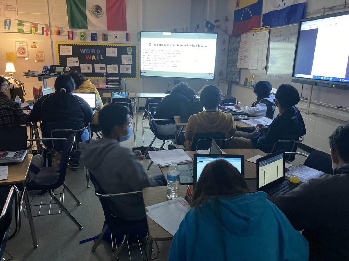 This week <a href="/LaPromesa_AISD/">La Promesa</a> our students had lots of fun making video presentations using <a href="/MicrosoftFlip/">Flip</a> Credit for this lesson goes to <a href="/Dulcevgriffin/">Mrs.Griffin</a> our first year teacher who knows the importance of experiential learning for our students!