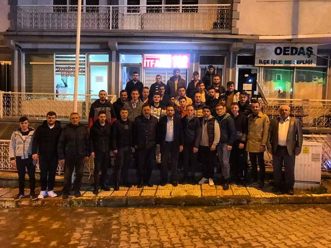 Ak Gençlik Hisarcık (@akgenchisarcik) on Twitter photo İl Gençlik Kolları Başkanımız Usame DOĞAN'ın katılımları ile bir araya gelerek yönetim kurulu toplantımızı gerçekleştirdik.
Hisarcık Hazır, Gençler Hazır, TÜRKİYE YÜZYILINI beraber inşaa edeceğiz.
<a href="/eyupkadirinan/">Eyyüp Kadir İnan</a>
<a href="/kutahyaakgenc/">AK Gençlik Kütahya 🇹🇷</a>
<a href="/avyusufibis/">Yusuf İBİŞ</a>
<a href="/tahakara_/">Taha Kara</a>
<a href="/usamedogantr/">Usame Doğan</a> İl Gençlik Kolları Başkanımız Usame DOĞAN'ın katılımları ile bir araya gelerek yönetim kurulu toplantımızı gerçekleştirdik.
Hisarcık Hazır, Gençler Hazır, TÜRKİYE YÜZYILINI beraber inşaa edeceğiz.
<a href="/eyupkadirinan/">Eyyüp Kadir İnan</a>
<a href="/kutahyaakgenc/">AK Gençlik Kütahya 🇹🇷</a>
<a href="/avyusufibis/">Yusuf İBİŞ</a>
<a href="/tahakara_/">Taha Kara</a>
<a href="/usamedogantr/">Usame Doğan</a>