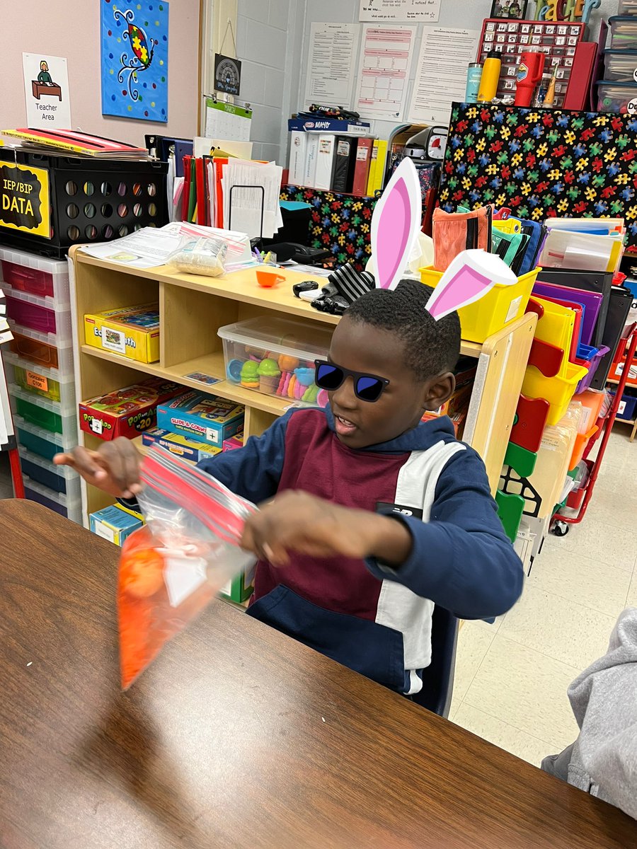 IreneGo71039953's tweet image. HOPPY Easter!!! @NISDRabaES @LeeAnna_2013 #lifeinAle