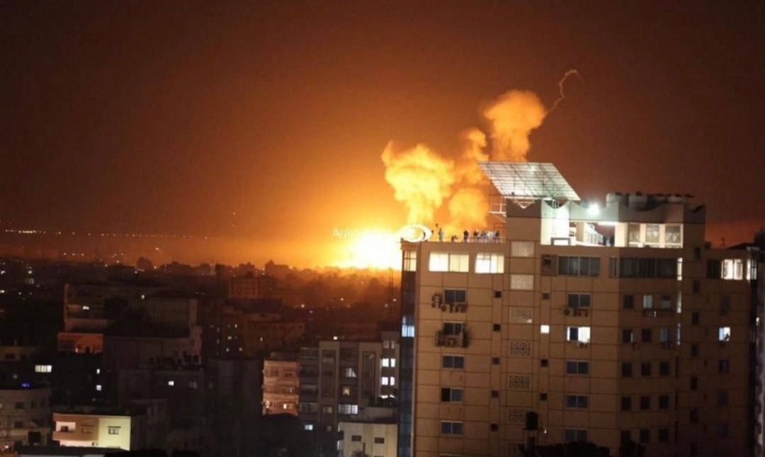 Dünyanın el uzatmaya yok mecali,
Çünkü onlarda bu pis kumpasa dahil.
İnsanı değil, insanlığı vuruyor zalim.
#gazze #filistin #FilistindeZulümVar