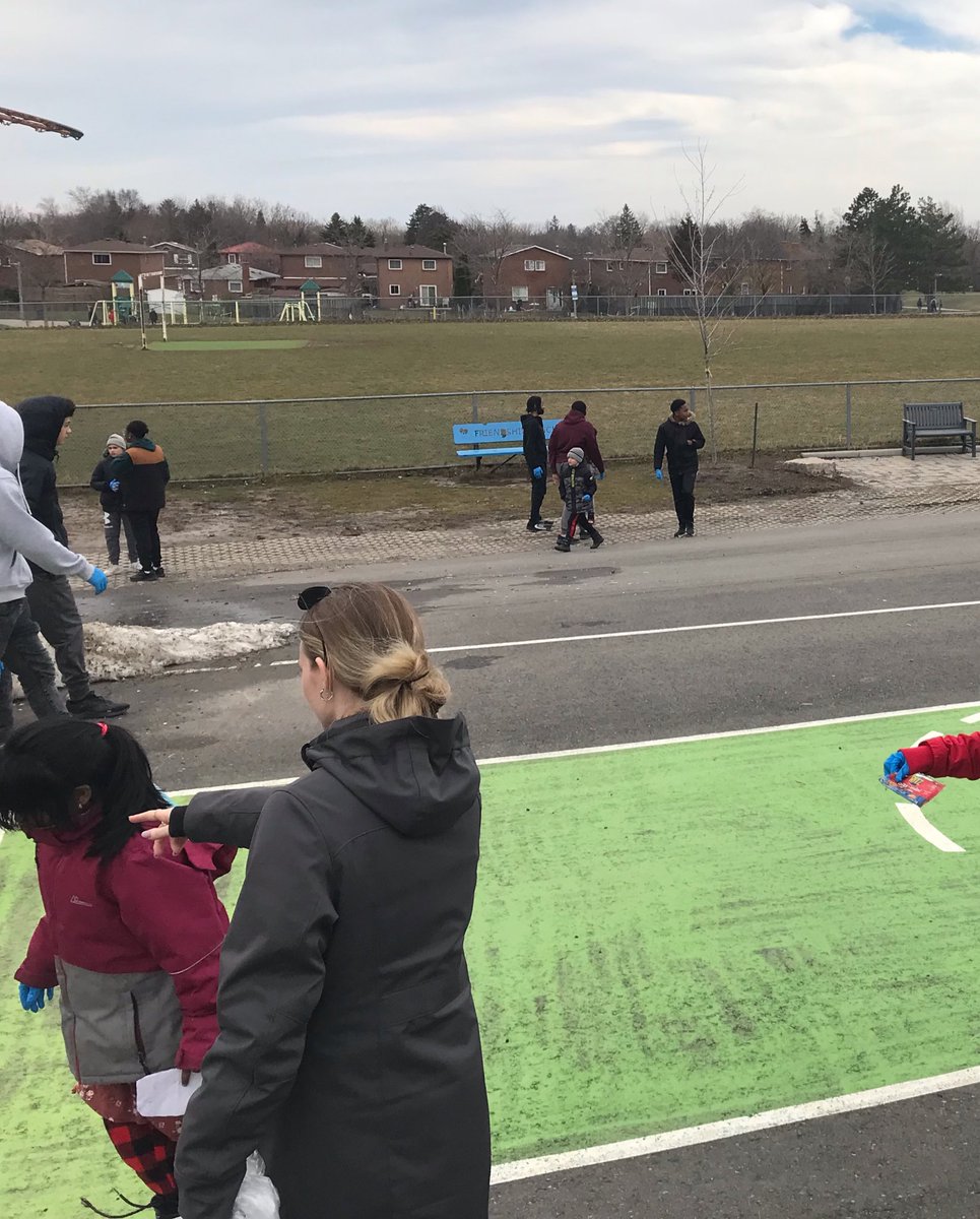 The grade 1/2’s and their reading buddies (and me) had a great time cleaning our school yard today. Help clean the earth 🌎. #EarthMonth