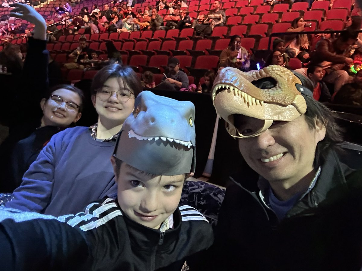 IppTak's tweet photo. #JurassicWorldLiveTour https://t.co/9bKOyhfC9O