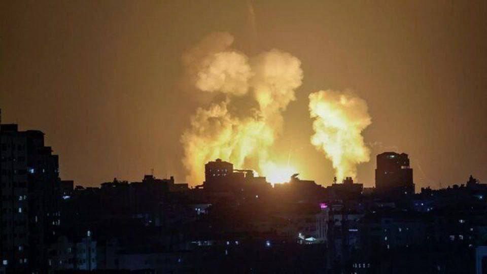 soniasehar310's tweet photo. Gaza right now!
#GazaUnderAttack
#AlQuds_Solution_OnlyJihad #AlAqsaUnderAttack
#gaza
#IMS #muslim_unity
#muslim_identity
#Quds_under_attak https://t.co/voJK27Ou2O