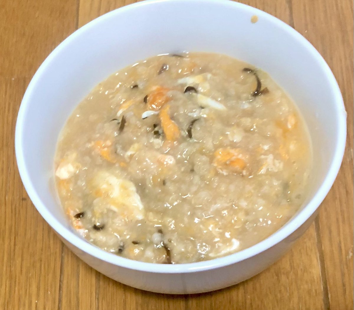 zanpan89's tweet photo. DAY18
朝ウォーク→☔️
またかぁ💦

���のスタートしっかりきりたいのに😅
そして体重→87.4kg

なんがあったんだ😭
酒しかないよな💦
そして今日も飲み会🍺

コントロールなかなか���来ない😅

ひとまず1万歩は死守だ‼️
緑ハイでしのぐしかない。

さぁ出社だ🔥
#ダイエット 
#おうちごはん https://t.co/baUcwG7uTp