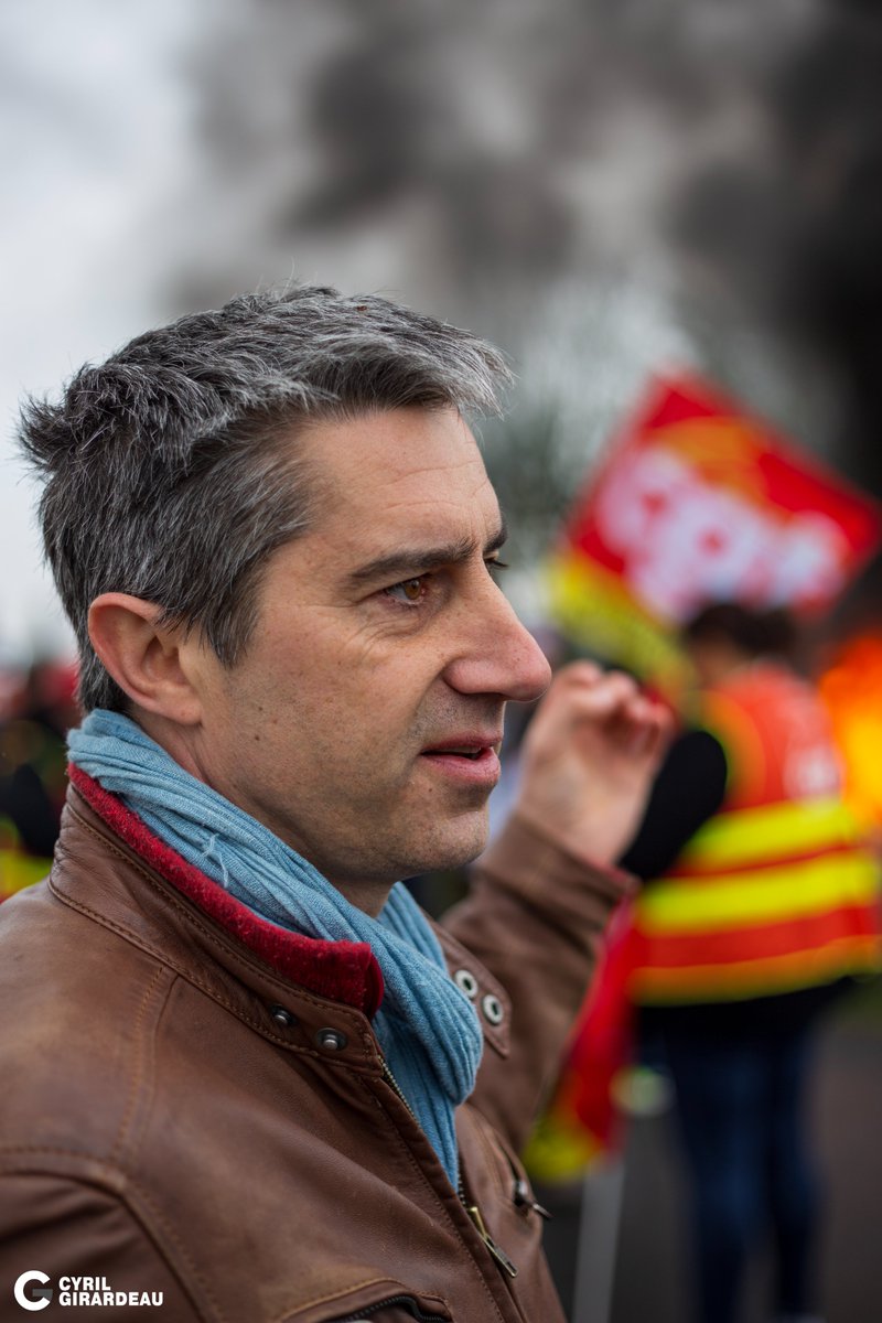 GCyrilFI's tweet photo. Premier échantillon des photos de la journée. @BinetSophie et @Francois_Ruffin présents ce matins au piquet de grève des camarades de Storengy à Gournay-sur-Aronde.

@Seb_Menesplier et @MarianneGM_Seck présents également 😉

#FNME #Storengy #CGT #GreveGeneraleIllimitee https://t.co/W0Y2fHCLYP