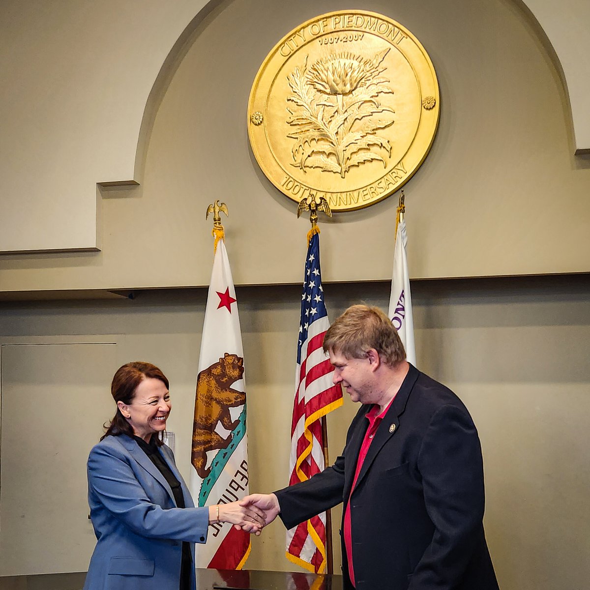 Welcome to our new City Administrator Rosanna Bayon Moore! 

Bayon Moore joins us from the City of Antioch, where she became Assistant City Manager in 2020. Before Antioch, she spent 9 years as City Manager for the City of Brawley. 

Please join us in extending a warm welcome. 👋