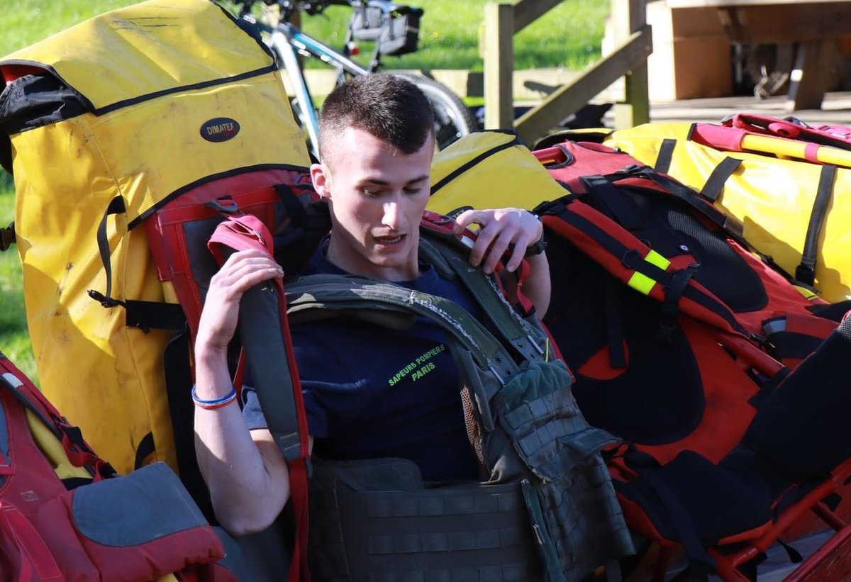 riisc_1's tweet image. 🏆 Au final, l&apos;@Uiisc7 remporte le challenge FORMISC 2023 et le @12eCUIRS vainqueur au scratch !
Classement FORMISC :
🥇UIISC7
🥈UIISC1
🥉UIISC5
Classement scratch invités :
🥇12e RC
🥈BSPP
🥉DGSCGC