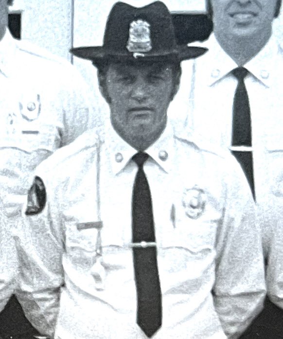 Wake for retired Wrentham Police Officer Dave Ross. 26 years of service. Most officers here never worked a day with him, but all came to remember him. A “Community Police Officer”  long before the term existed!  @WrenthamMATA <a href="/MassCOPUnion/">Massachusetts Coalition of Police</a> <a href="/MAPOLICECHIEFS/">Massachusetts Chiefs of Police Association</a> <a href="/MassStatePolice/">Massachusetts State Police</a>