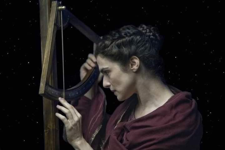 NMassazza's tweet photo. 1/3
MonolituM
Se mai ci sarà qualcuno che scriverà un giorno la storia di questi anni costui dovrà descrivere, tra le altre cose, quel crimine che è stata la distruzione della donna. Come sia stato possibile annichilire una creatura realmente e letteralmente magica, potente, https://t.co/tbTfrShCl2