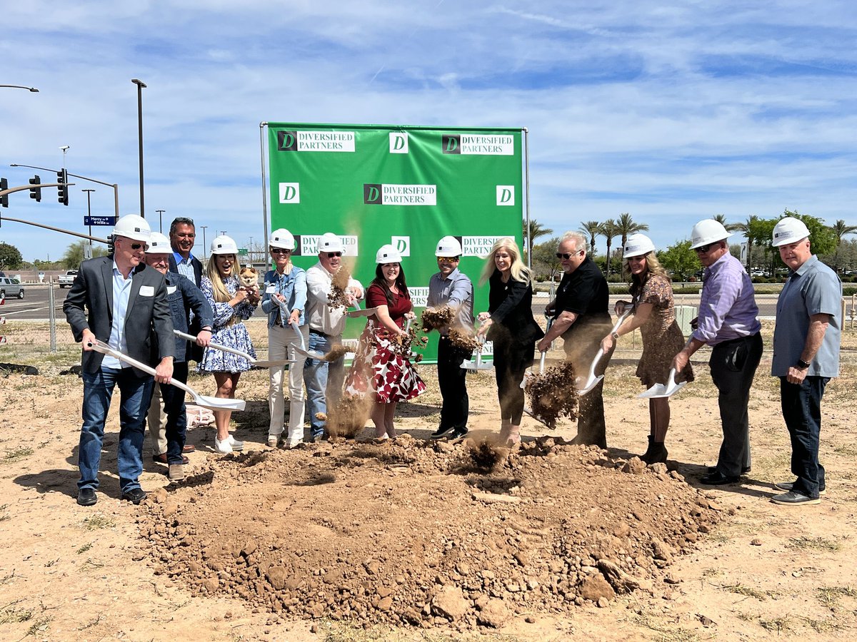 GilbertAZMayor's tweet photo. Congratulations to Diversified Partners on the groundbreaking for the Mercy Center at the SEC of Val Vista Drive & Mercy Road!
Mayor Peterson and CMs Buchli and Torgeson were pleased to participate in the event today!
#MercyCenter
#DiversifiedPartners
#DPCRE https://t.co/8nZzIlAqwq