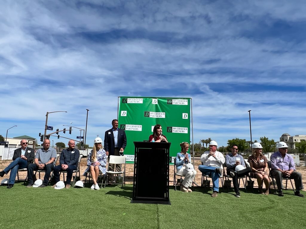 GilbertAZMayor's tweet photo. Congratulations to Diversified Partners on the groundbreaking for the Mercy Center at the SEC of Val Vista Drive & Mercy Road!
Mayor Peterson and CMs Buchli and Torgeson were pleased to participate in the event today!
#MercyCenter
#DiversifiedPartners
#DPCRE https://t.co/8nZzIlAqwq
