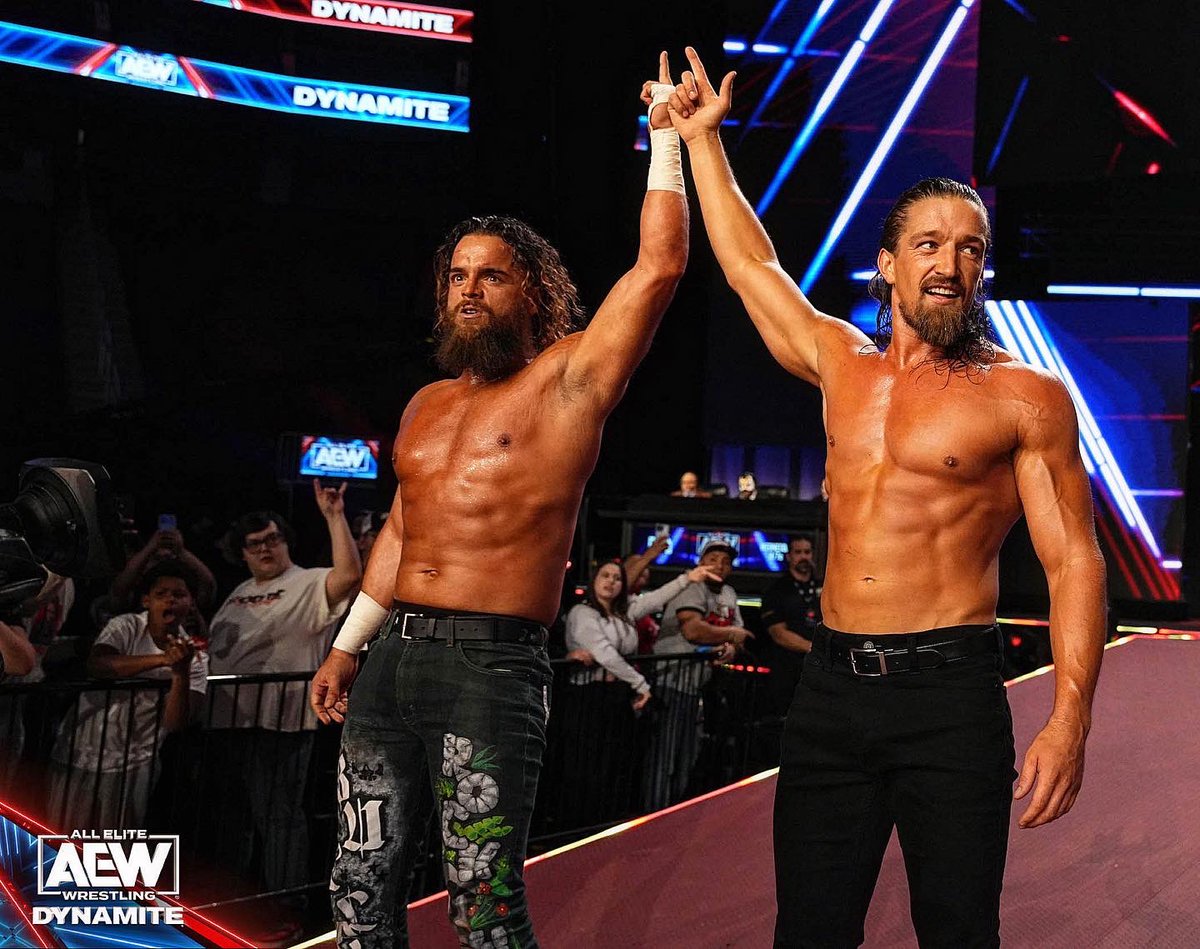 Switchblade Jay White tweet media