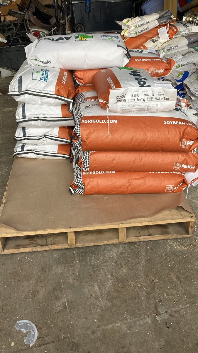 Roll that beautiful bean footage!  #AgriGold #plant23