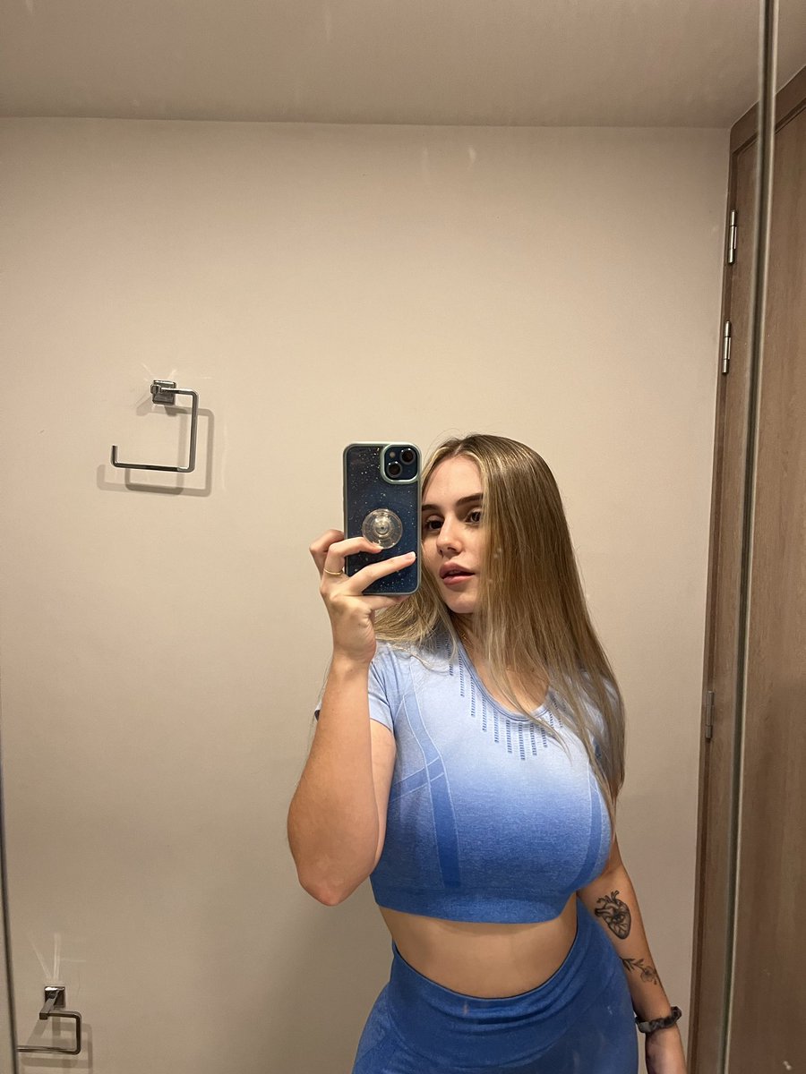 Doctora Renata tweet media