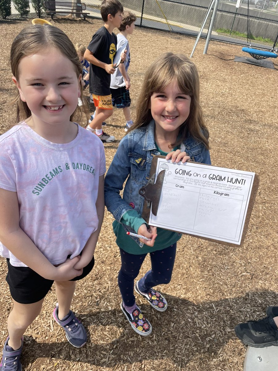 MissRegan3R's tweet photo. Enjoying the weather and “going on a gram hunt” to determine if the mass of outdoor objects would be measured in grams or kilograms @CentralES1 https://t.co/lZSO2bLimp