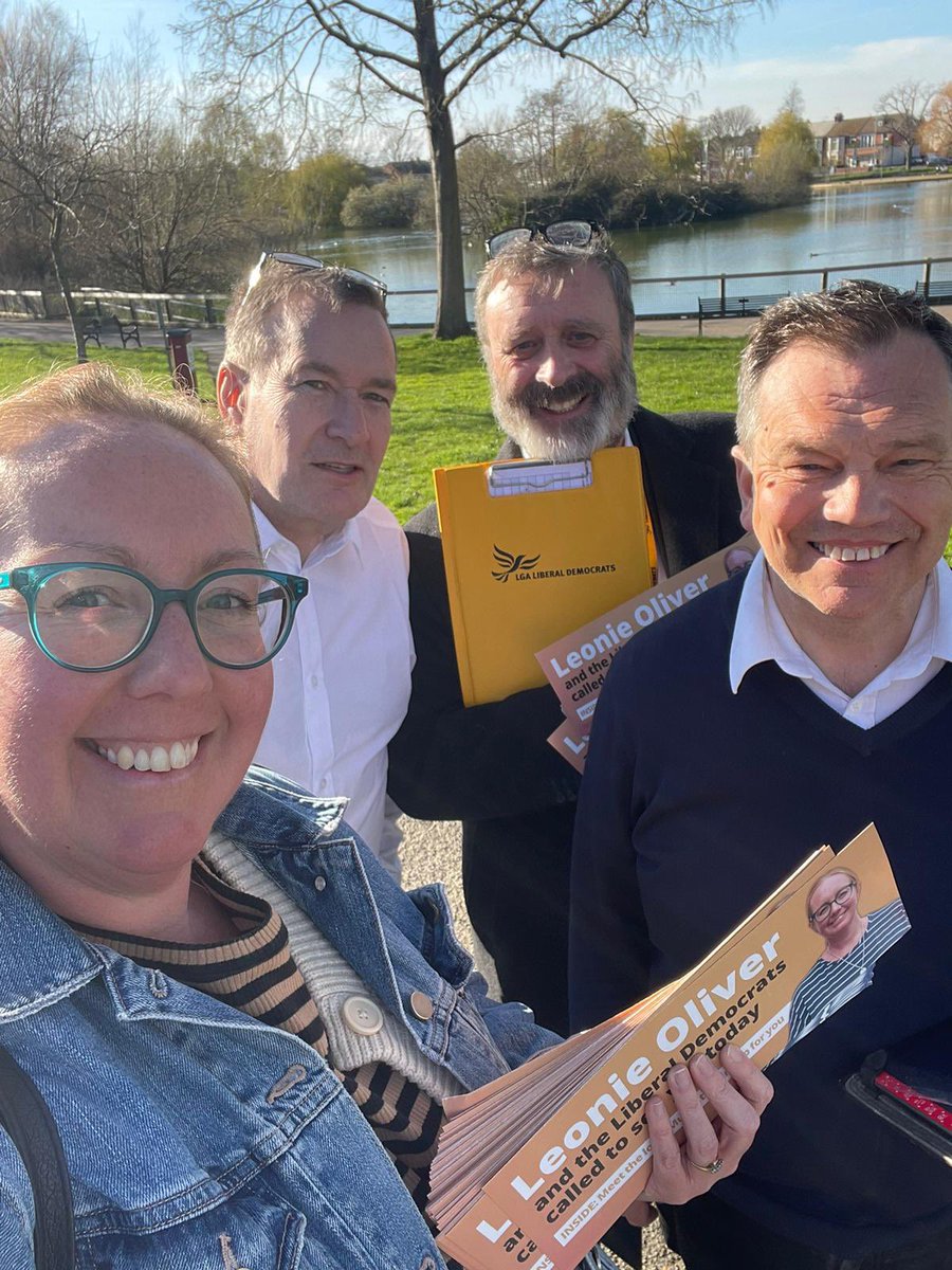 Lee Hunt 🔶 #VoteLibDem (@leehunt6) on Twitter photo Sun shining on <a href="/portsmouthld/">Portsmouth Lib Dems 🔶️</a> ‘double diamonds’ today as our hardworking #LibDem teams chatting on doorsteps finding more voters wanting to put <a href="/LibDems/">Liberal Democrats</a> garden and window posters up to help our candidates win #Portsmouth #Southsea #Elections2023 😊👍🏾🧡🔶🔶 Sun shining on <a href="/portsmouthld/">Portsmouth Lib Dems 🔶️</a> ‘double diamonds’ today as our hardworking #LibDem teams chatting on doorsteps finding more voters wanting to put <a href="/LibDems/">Liberal Democrats</a> garden and window posters up to help our candidates win #Portsmouth #Southsea #Elections2023 😊👍🏾🧡🔶🔶