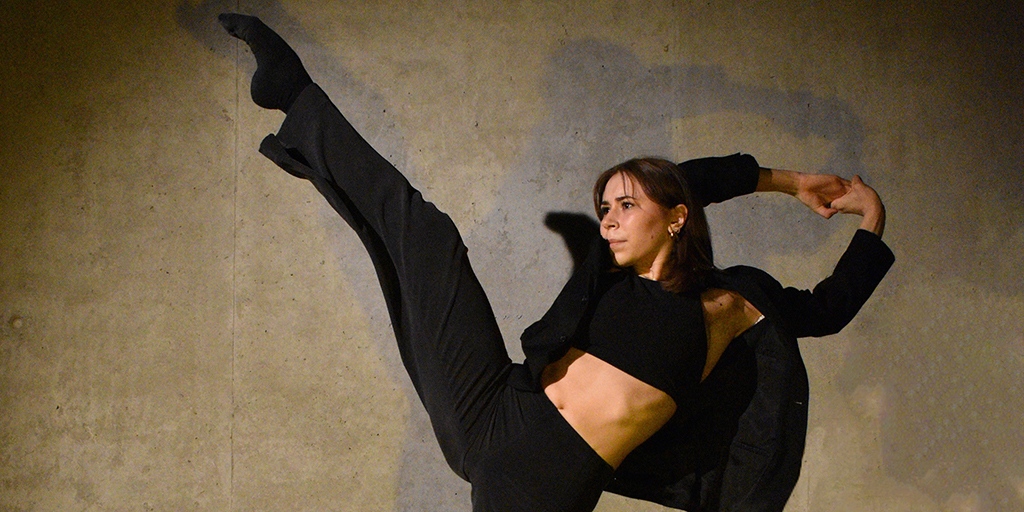 Applications for the 2023 Chrystal Dance Prize – Training  and the new Arabella and Robert Award for Dance are now open. Up to $7,000 available in scholarships! Interested dance artists must apply by April 14, 202311:59 p.m. PDT bit.ly/3Ud50Cg