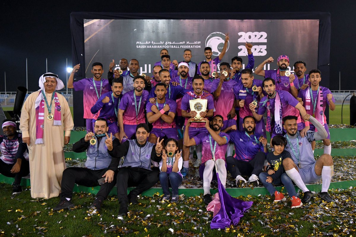 🏆 | أندية محافظة القطيف تٌسيطر على بطولات الدوري هذا الموسم 2022 - 2023 م 👏🏻 :

• #الهدى حقق لقب دوري الدرجة الرابعة ✅
• #مضر حقق لقب دوري الدرجة الثالثة ✅
• #الترجي مُرشح لتحقيق لقب دوري الثانية ⏳