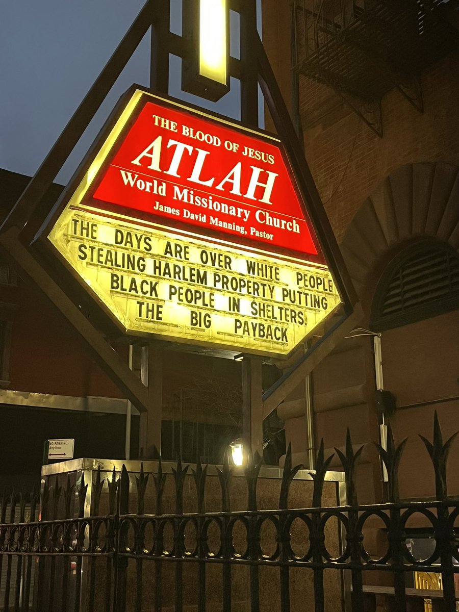 LosFreaklander's tweet image. Pastor Manning new sign alert.  #TheBigPayback (Ain’t nothing going to happen).