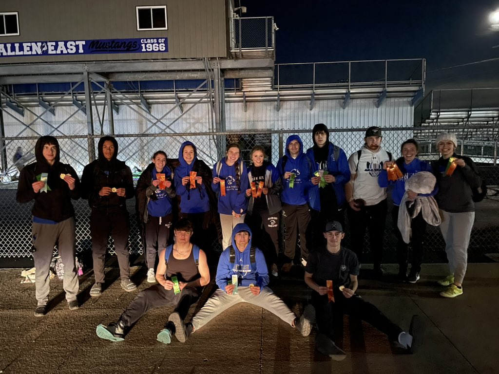 AllenEastTF's tweet image. Got back from the Ehresman and had to snap a 📸📸📸 of all the placers tonight! Once I have the results it’ll be shared out! #BeTheFight