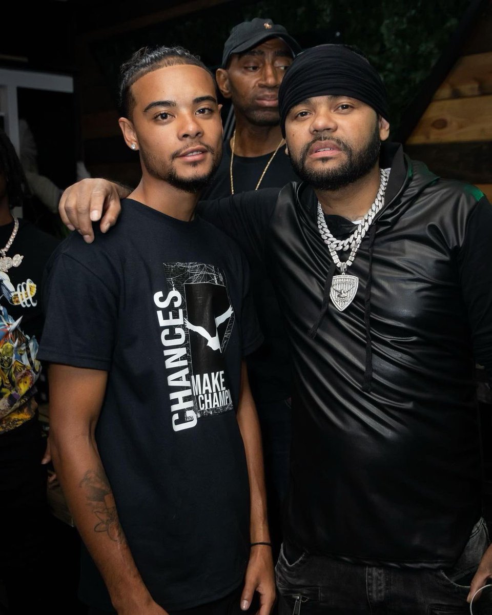 BooRossiniCTE's tweet photo. Legend has it…
#ChancesMakeChampions #CMC 
What y’all rocking wit https://t.co/lKvcpoMTfN