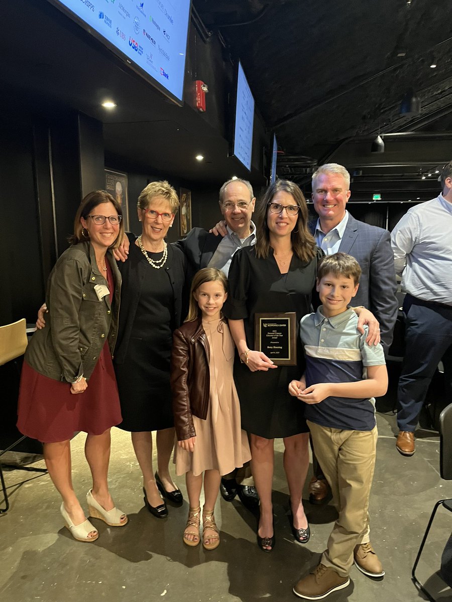 Melissa Stewart tweet media