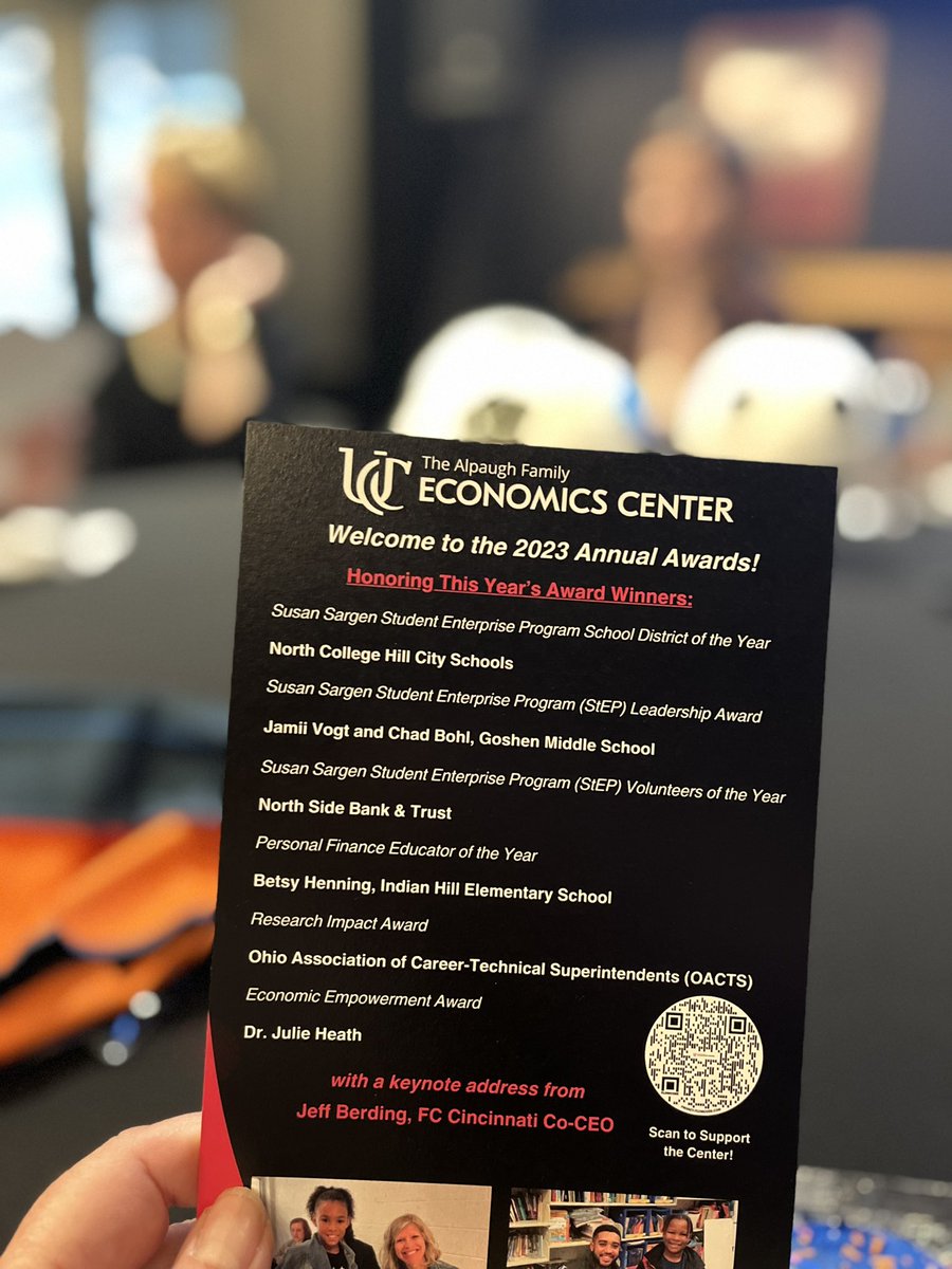 Melissa Stewart tweet media