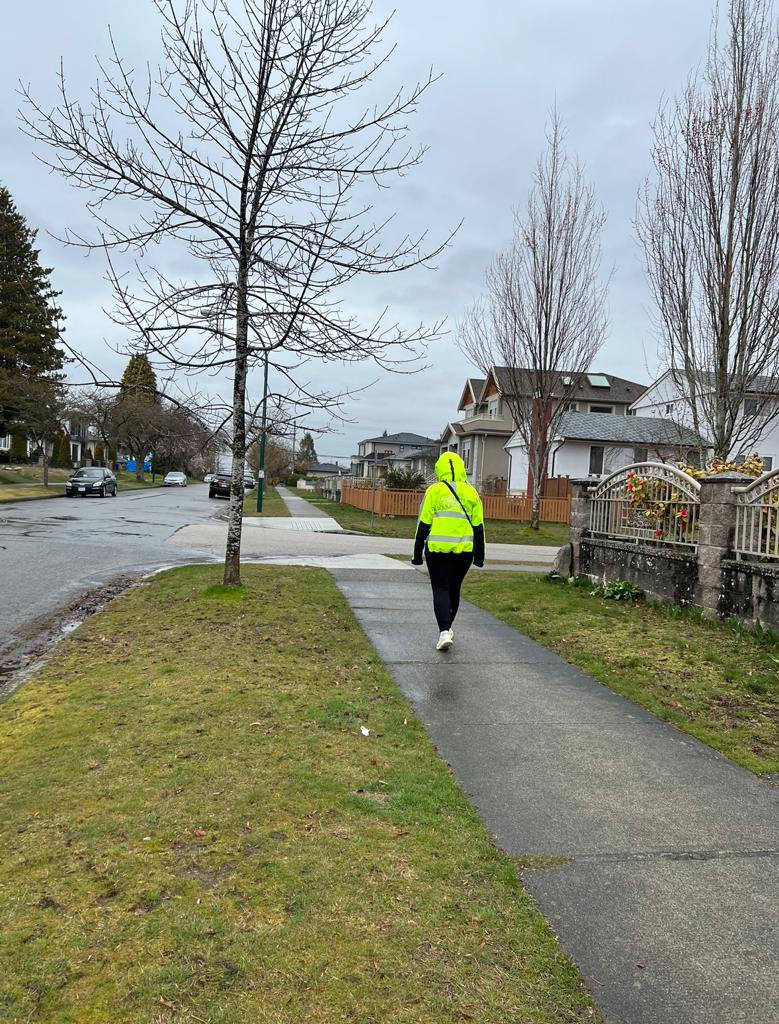 CollingwoodcpcC's tweet photo. @CollingwoodCPC:
April,06/23.Thursday
This very wet morning,
our 1st #patrol, #volunteers: #team
Joyce - Gurleen & Pavan
patrolled our #neighborhood & checked for reportable issues to the City.
These sisters are highly committed to serve.
#VolunteerWithUs and
#MakeADifferent. https://t.co/Eo8nekJ1dw