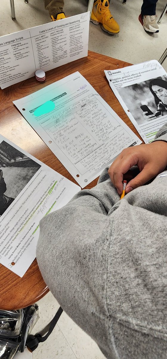 S_Maxwell21's tweet photo. AVID in Action 🎬 Ms. Adams and the Philosophical Chairs 📣 Shout out to a brave kiddo disagreeing with Ms. Burt on her thoughts of how social media has more disadvantages for teenagers, of course, in a scholarly way 😆😁 @Jackson_Vikings @GISDTLD @szburt @KatMoore0624 @AVIDGISD https://t.co/ZL1NBBYVL7