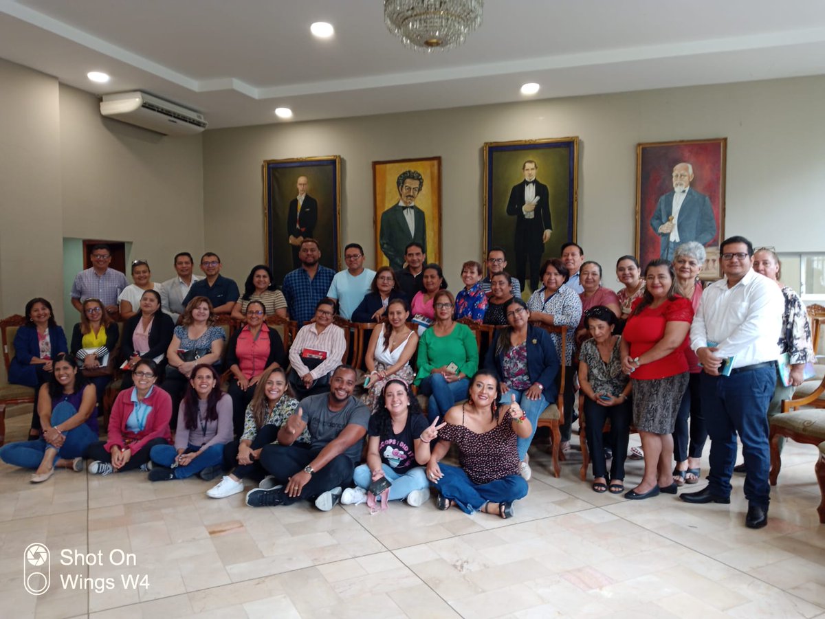 AlanBalerio's tweet photo. Capacitación de Directivos #Distrito09D03 @mariabrownp @EducacionZ8_Ec @goberguayasec https://t.co/2taaDy1Io0