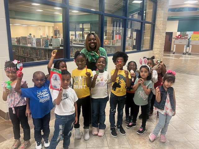 MajorElementary's tweet photo. Afterschool tutorials with 3rd and 4th grade working on 2 step math problems and Friday PBIS store in action! #MathAllStars https://t.co/aPPcI4Fbb9