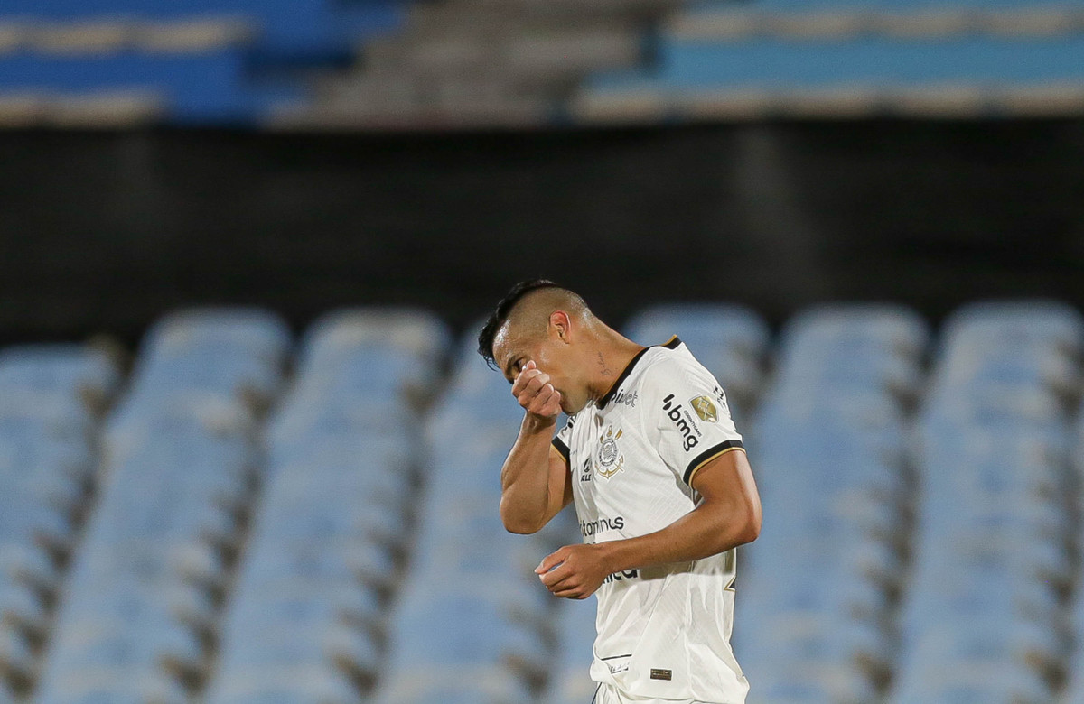 Corinthians estreia na Libertadores com vitória sobre o Liverpool-URU - Balbuena