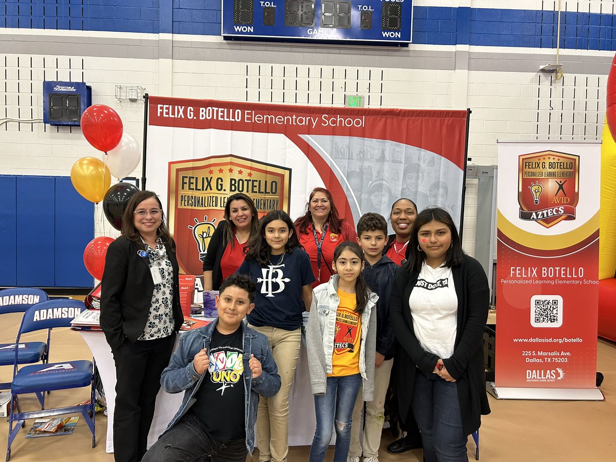 DISDSubs's tweet photo. RT @botello_pl_es: Enjoying our time at Adamson during Dallas ISD Neighborhood Schools Night Out! #AvidAmbassadors #PersonalizedLearning #DallasISD @LourdesGarduno3 @dallasschools @DALLASISDAVID https://t.co/JWTWMPHpxE