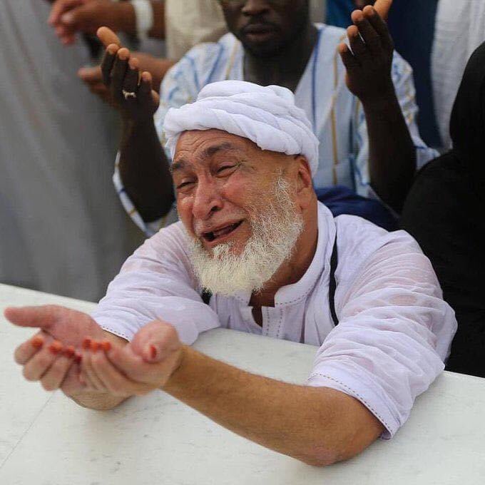 "كُن معي يا الله فلا أحد يعلم ما أمُر به غيرك".♥️