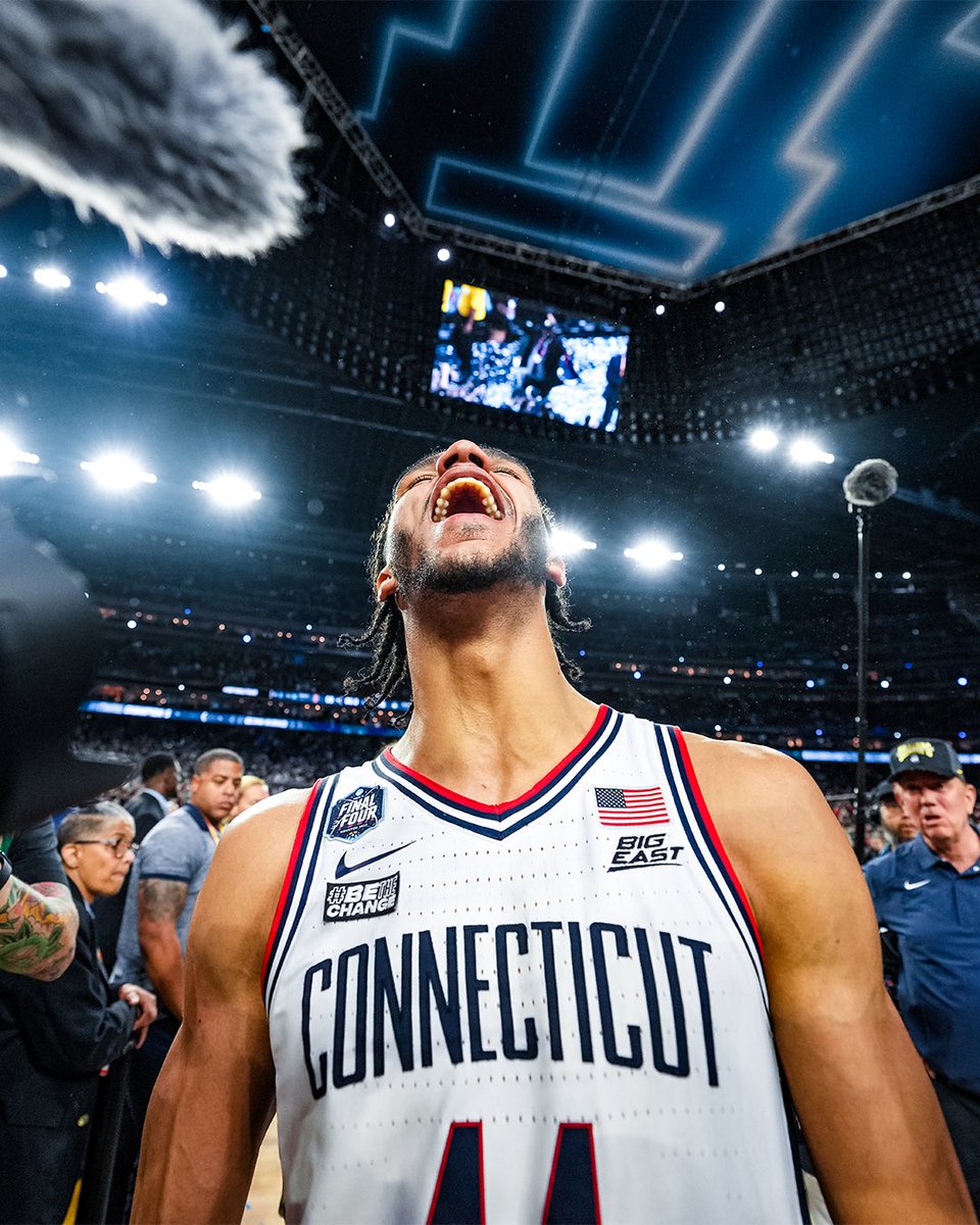 UConn Men's Basketball tweet media