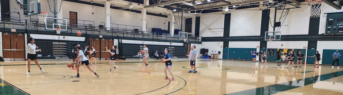NJLadiesHoops's tweet photo. Every visit to a @AauAuf practice Yields a big smile on my face as I am shown driven, dedicated, vital  basketball players w/ college dreams &amp; drive!

@CoachDevin_WBB @CairnWBB @WPUWBB @RN_WBB @tcnjwb @RowanWBB @NJCUWBB @JazzPerazic @boneyja @Rangers_WBB @KeanWBB @montclairstwbb https://t.co/0bdfPugy2i
