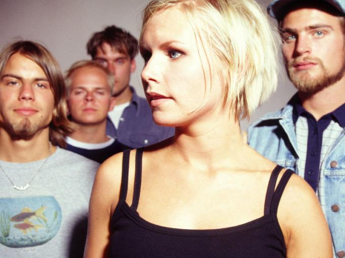 FuckEveryMusic's tweet image. Fuck The Cardigans
#FuckEveryBand