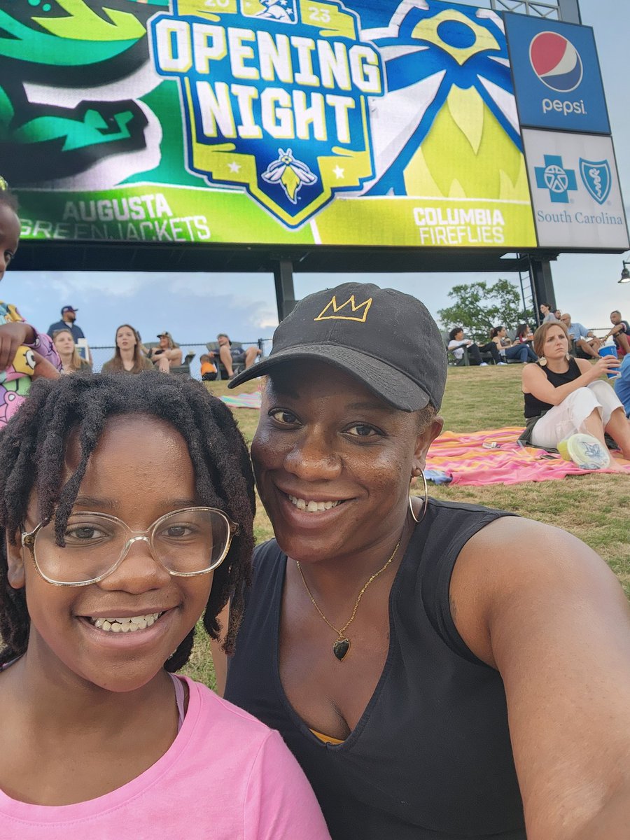 What could be better than #openingnight being on your 11th birthday? Happy birthday again, my sweet girl! <a href="/ColaFireflies/">Columbia Fireflies</a> <a href="/CityofColumbia/">City of Columbia</a>  #famouslyhot #yeahthatcolumbia